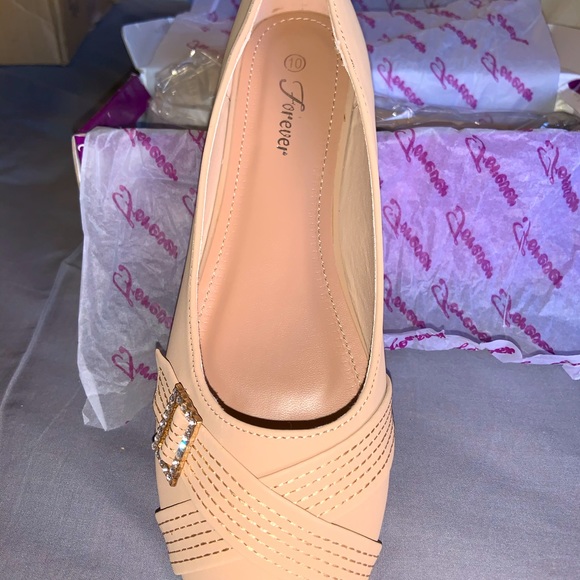 Dressy work flats by Forever - Picture 3 of 4